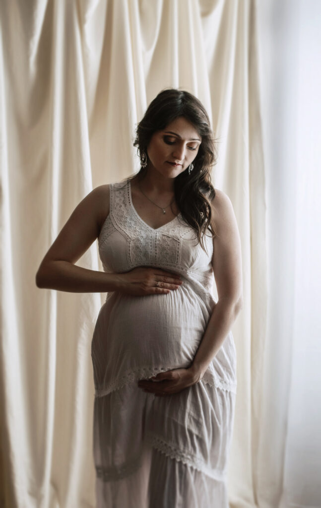 Ella Elijah, photographe de grossesse à Rennes